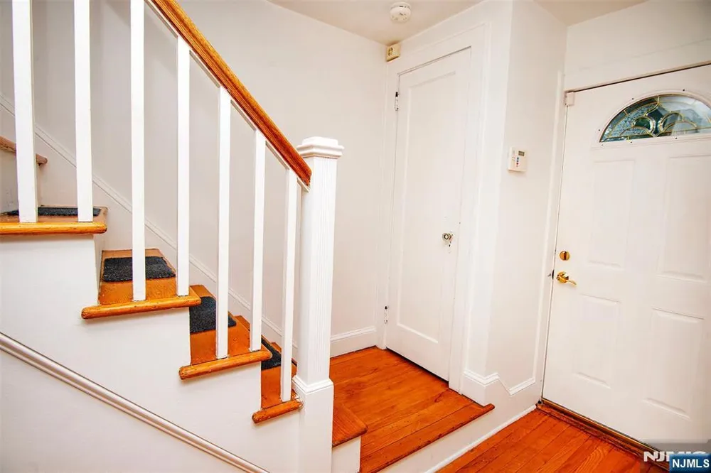 16 Wolcott Road Dumont, NJ 07628