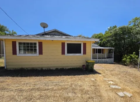2802 Rockwood Drive