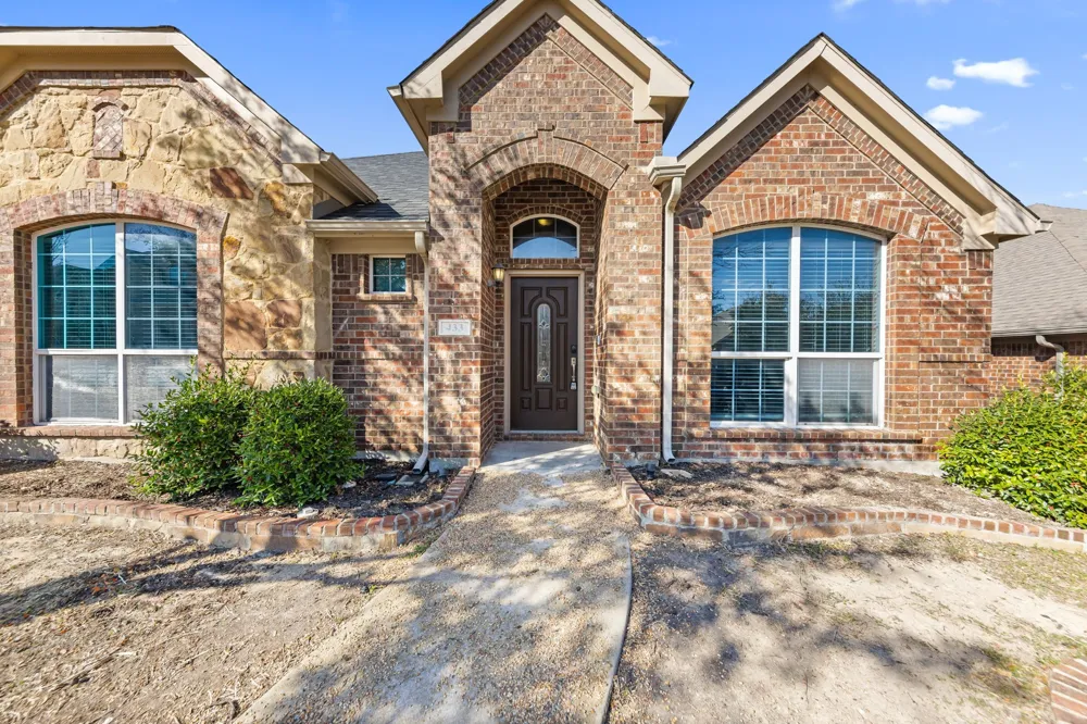 433 Castle Street DeSoto, TX 75115