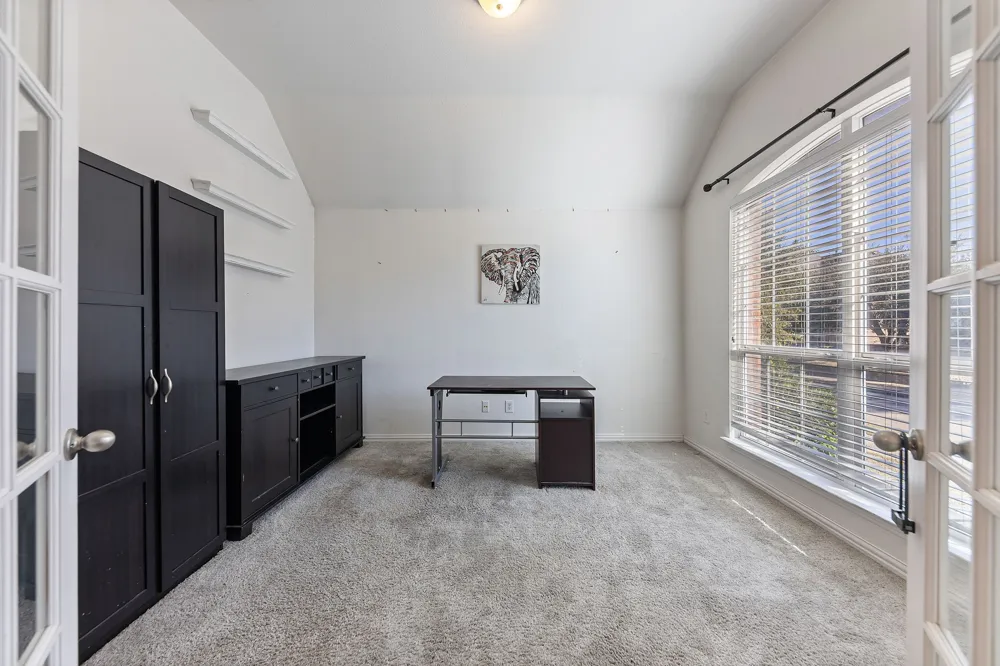 433 Castle Street DeSoto, TX 75115