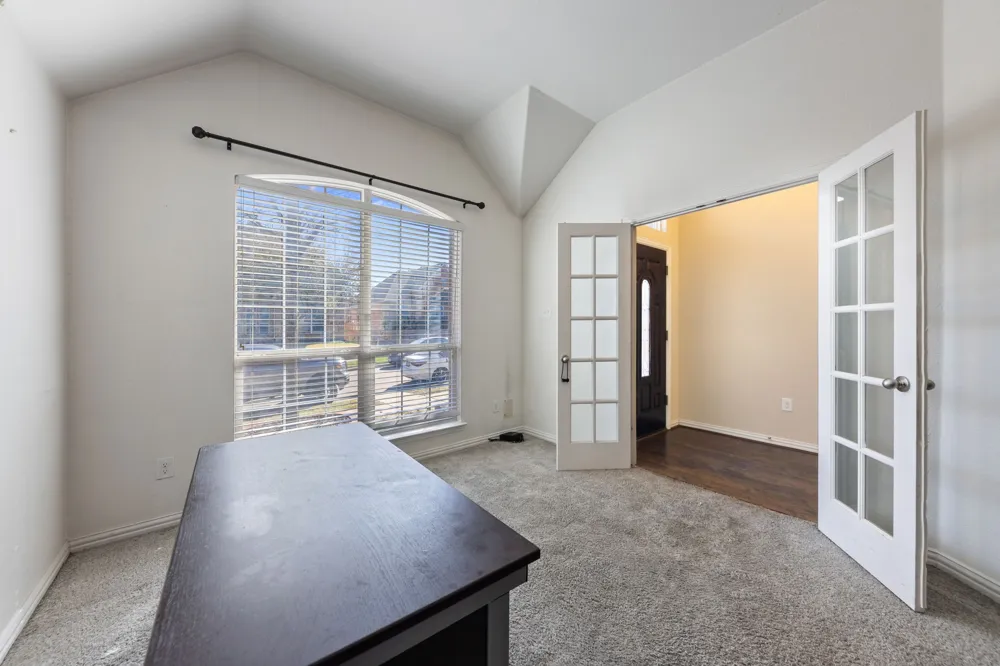 433 Castle Street DeSoto, TX 75115