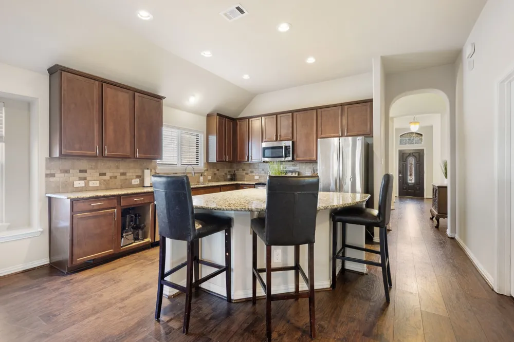 433 Castle Street DeSoto, TX 75115