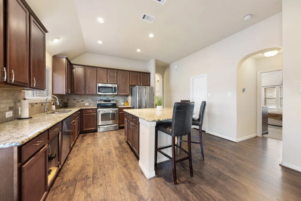 433 Castle Street DeSoto, TX 75115