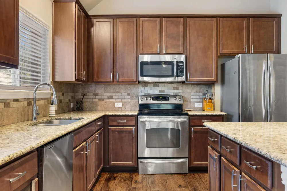 433 Castle Street DeSoto, TX 75115