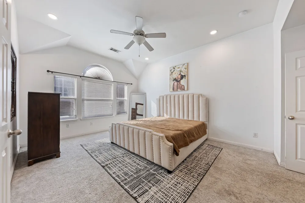 433 Castle Street DeSoto, TX 75115