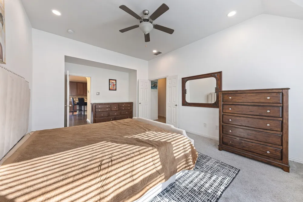 433 Castle Street DeSoto, TX 75115