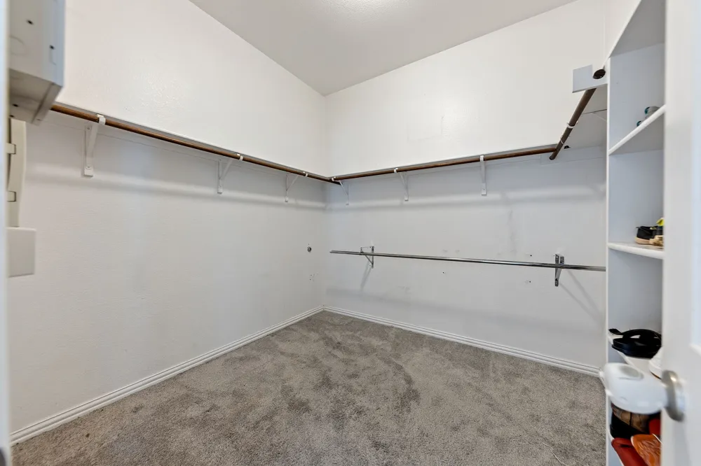 433 Castle Street DeSoto, TX 75115