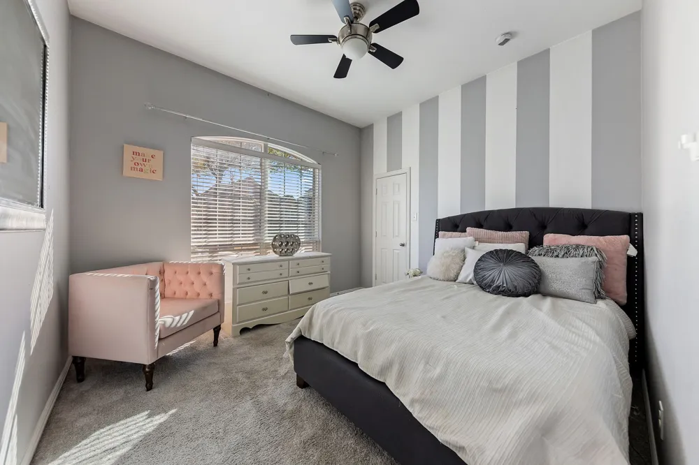 433 Castle Street DeSoto, TX 75115