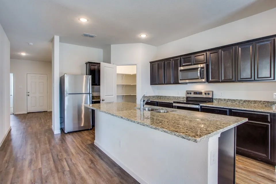 304 Briar Cove Anna, TX 75409