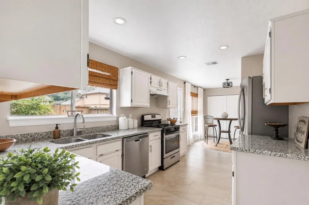 4922 Dobbin Springs Lane Kingwood, TX 77345