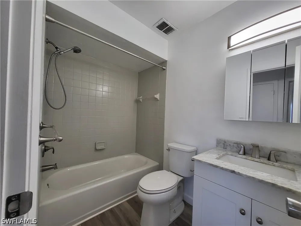 Hester Avenue Fort Myers, FL 33905