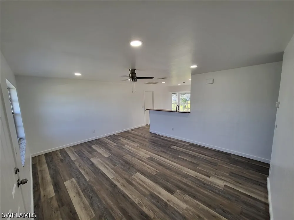 Hester Avenue Fort Myers, FL 33905