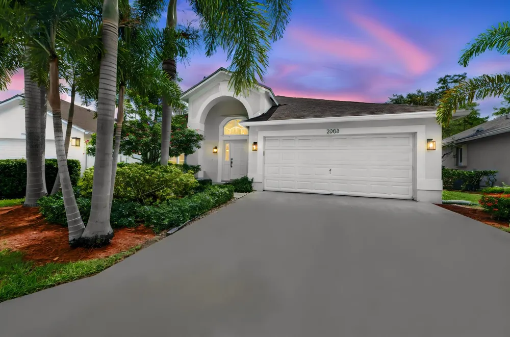 2203 Soundings Court 