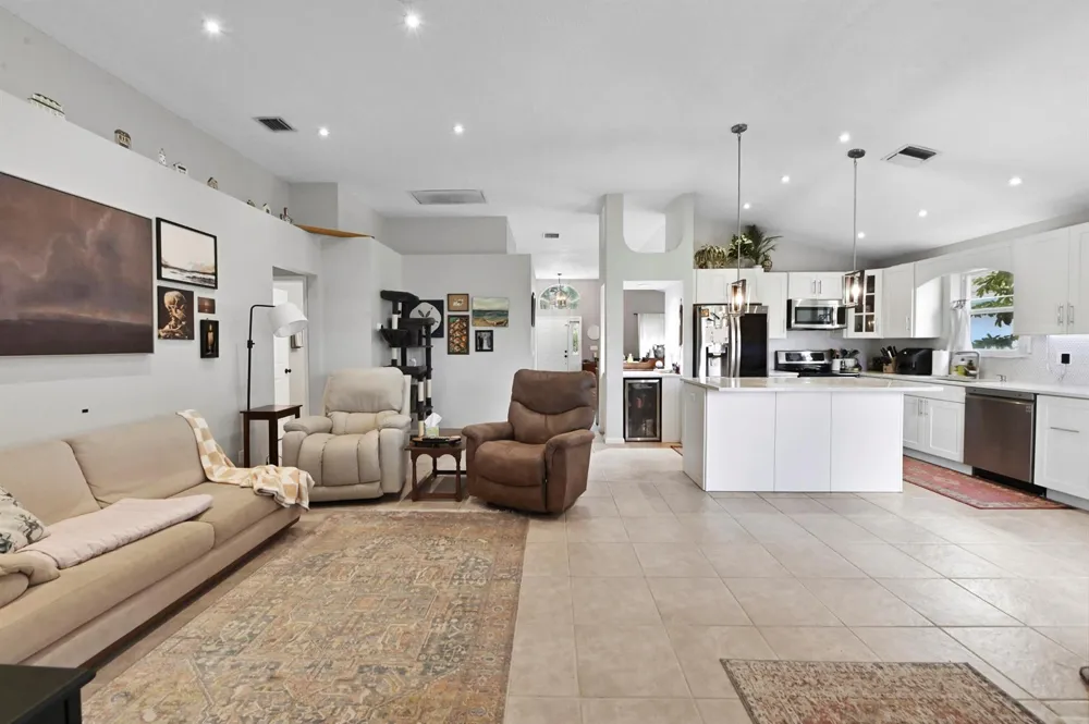 2203 Soundings Court 