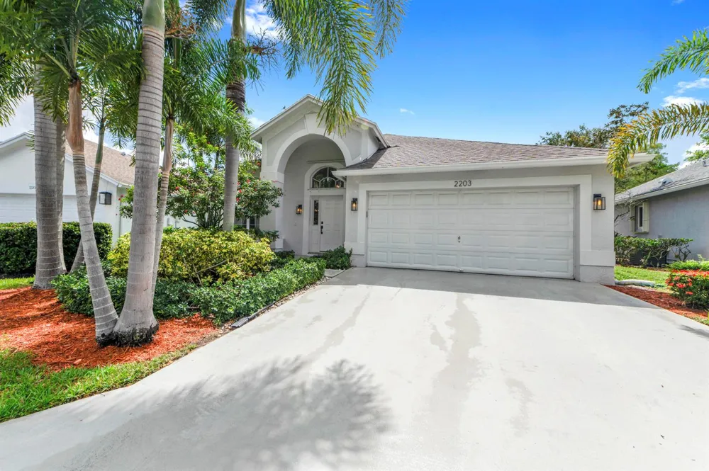 2203 Soundings Court 