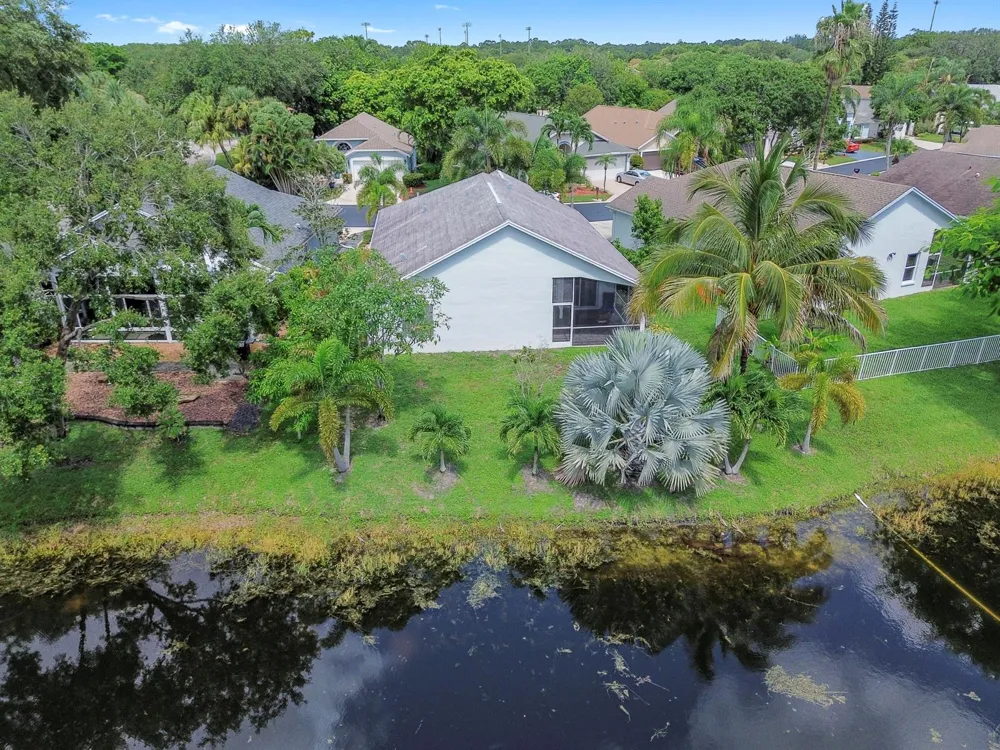 2203 Soundings Court 