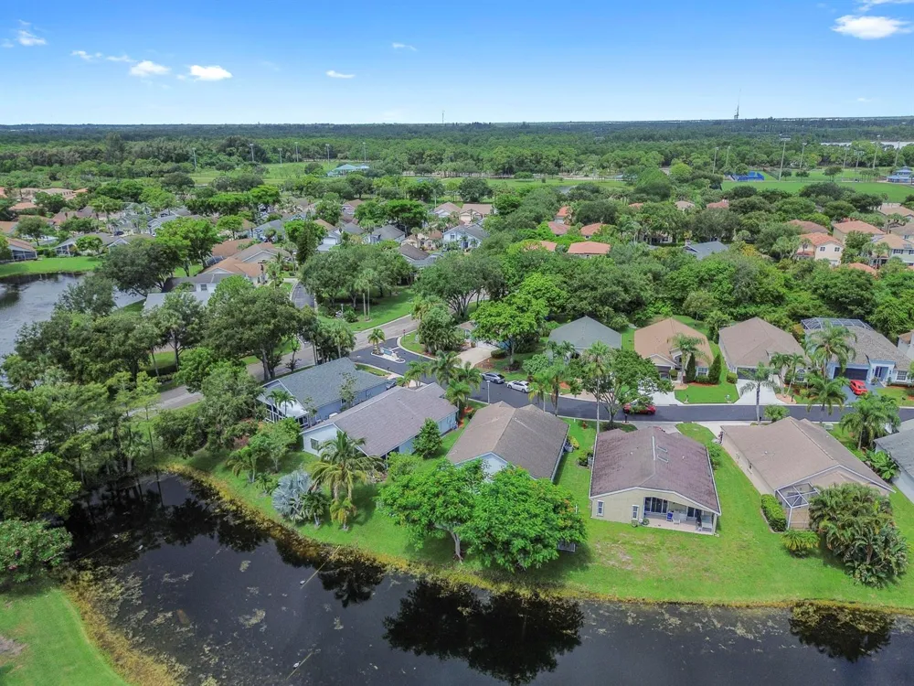 2203 Soundings Court 