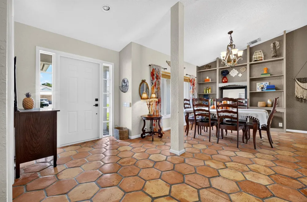 13708 Folkestone Circle Wellington, FL 33414