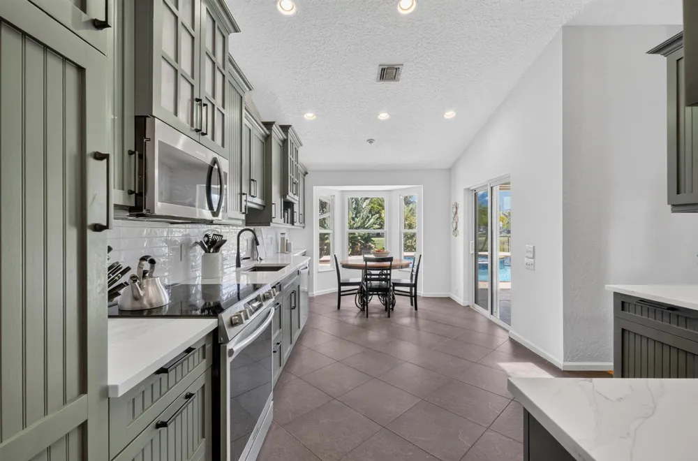 13708 Folkestone Circle Wellington, FL 33414