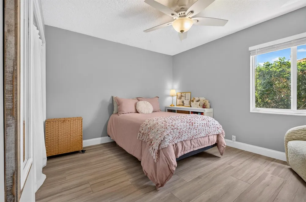 13708 Folkestone Circle Wellington, FL 33414