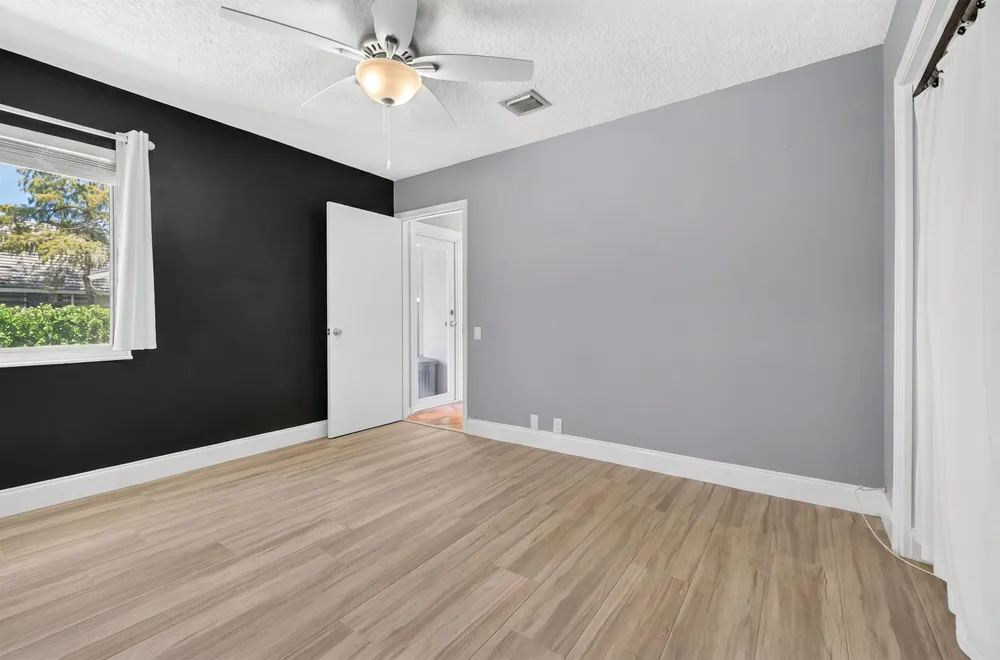 13708 Folkestone Circle Wellington, FL 33414
