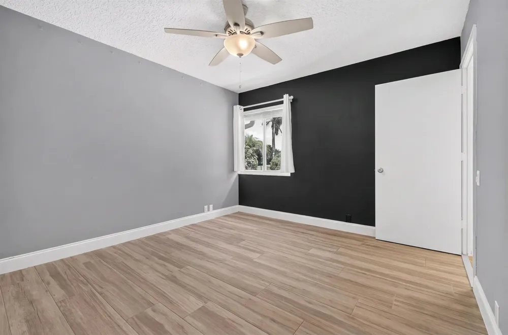 13708 Folkestone Circle Wellington, FL 33414