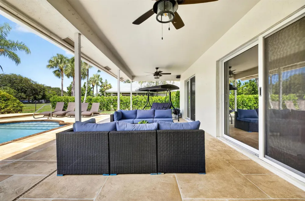 13708 Folkestone Circle Wellington, FL 33414