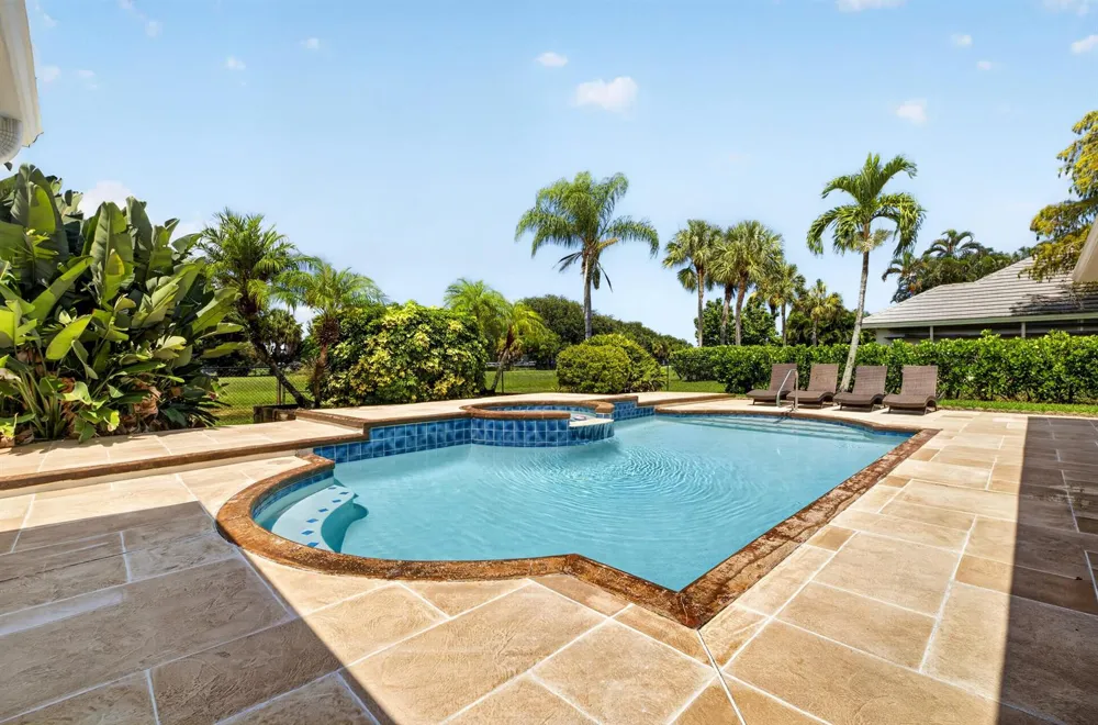 13708 Folkestone Circle Wellington, FL 33414
