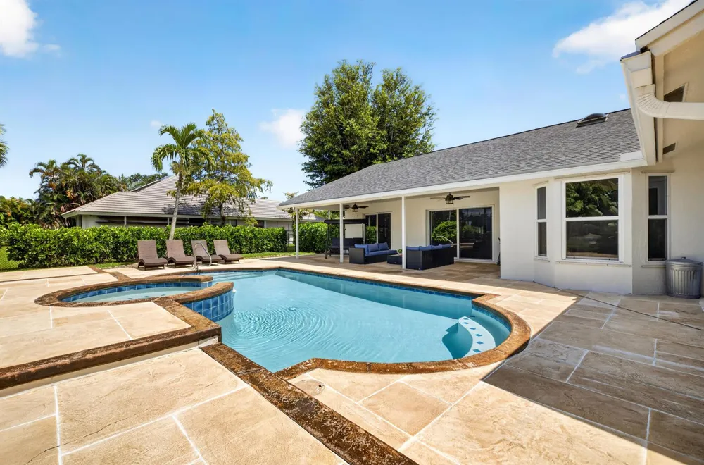 13708 Folkestone Circle Wellington, FL 33414