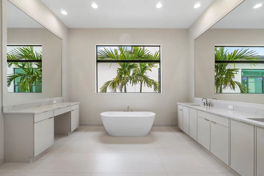 9148 CORAL ISLES CIRCLE #{Lot 13} Palm Beach Gardens, FL 33412