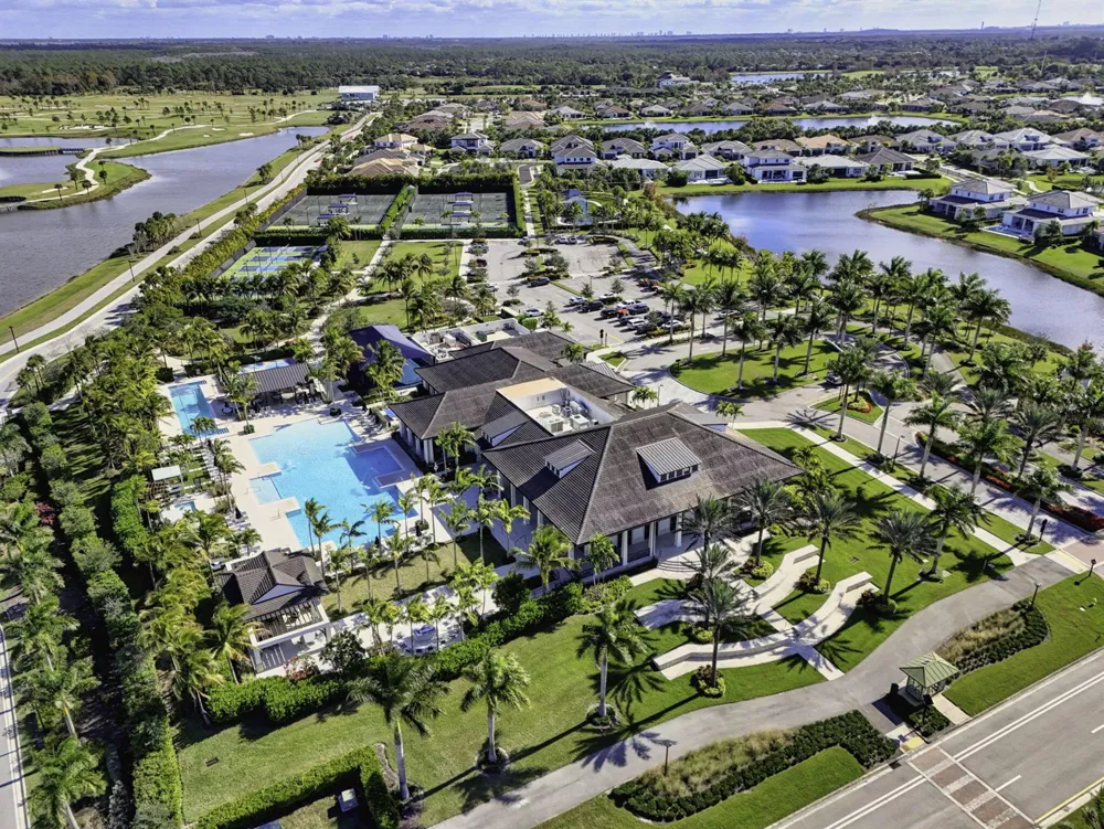 9148 CORAL ISLES CIRCLE #{Lot 13} Palm Beach Gardens, FL 33412