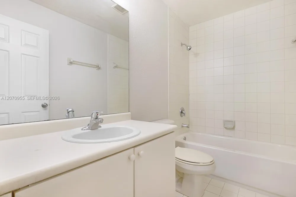 2828 SE 16th Ave #114 Homestead, FL 33035