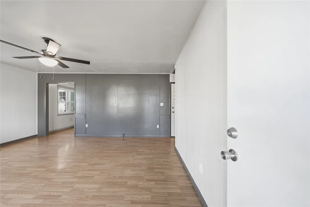217 W 2nd Avenue Bristow, OK 74010