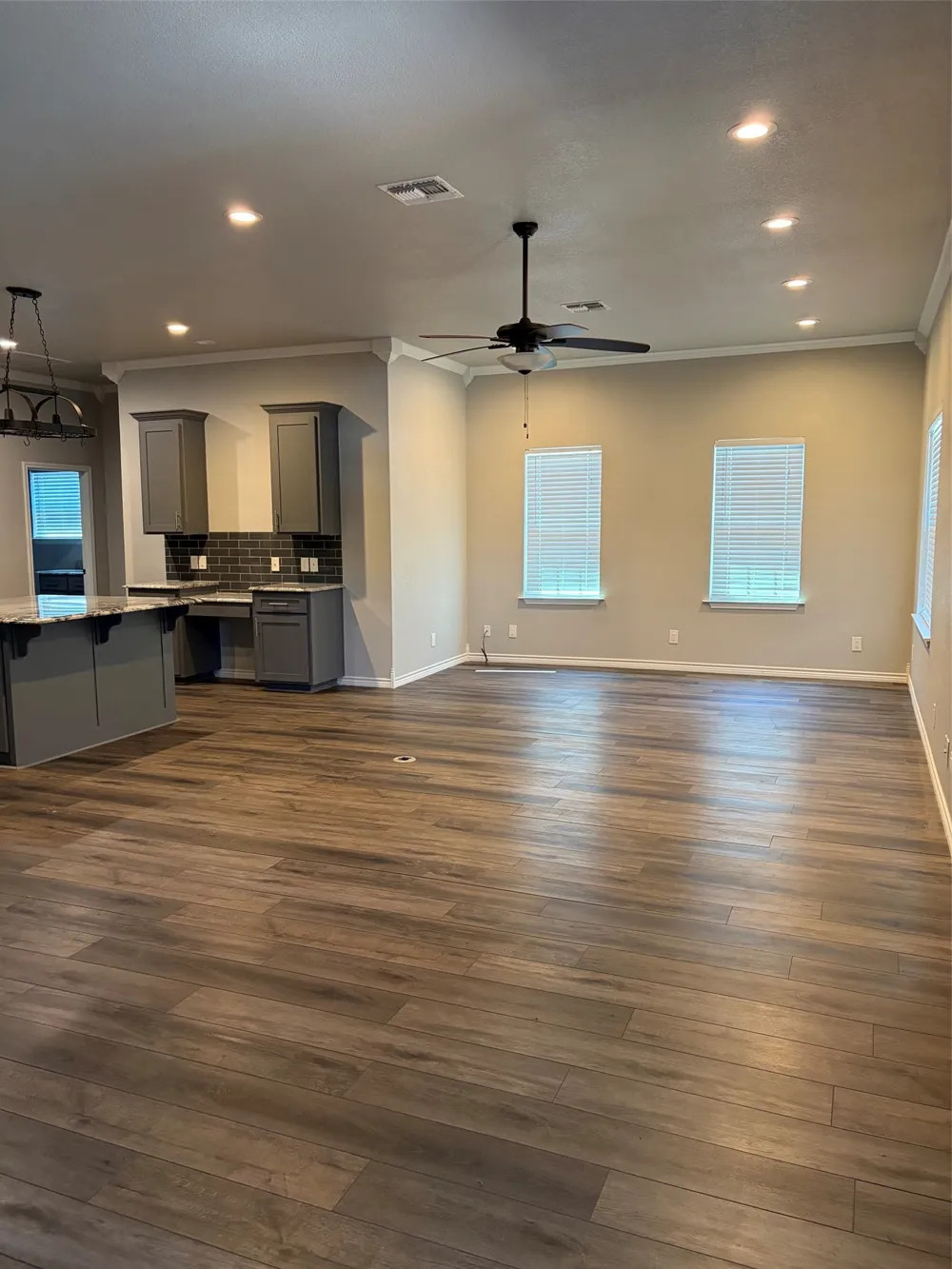 706 E Palestine Street Mexia, TX 76667