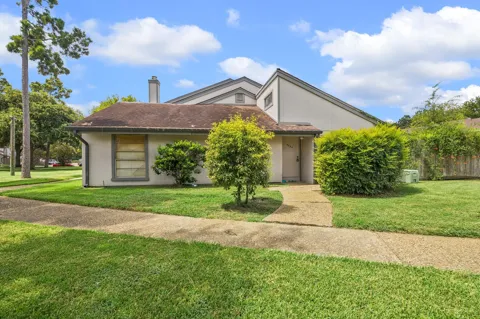 5864 Village Forest Court
