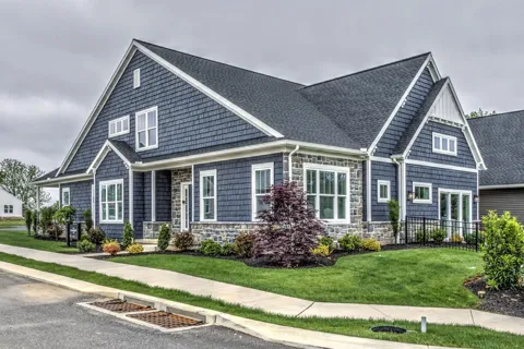 112 FLORA BOULEVARD