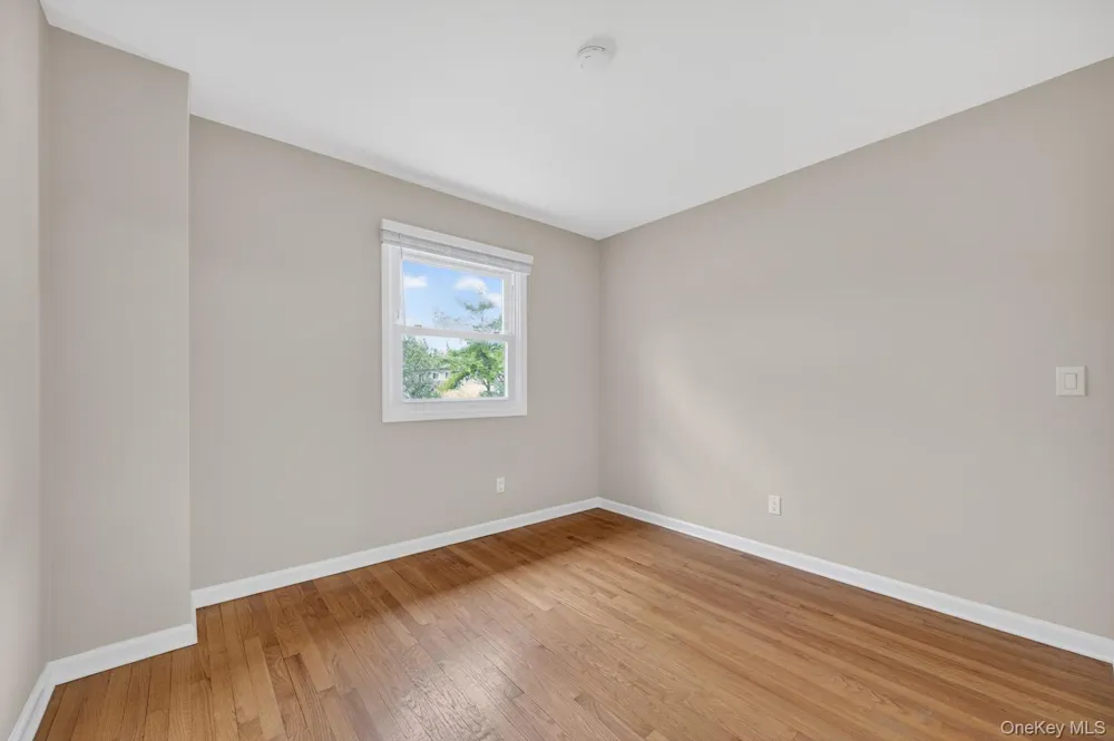 68A Graywood Road Port Washington, NY 11050