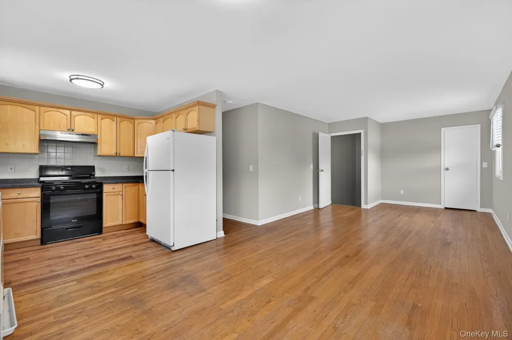 68A Graywood Road Port Washington, NY 11050