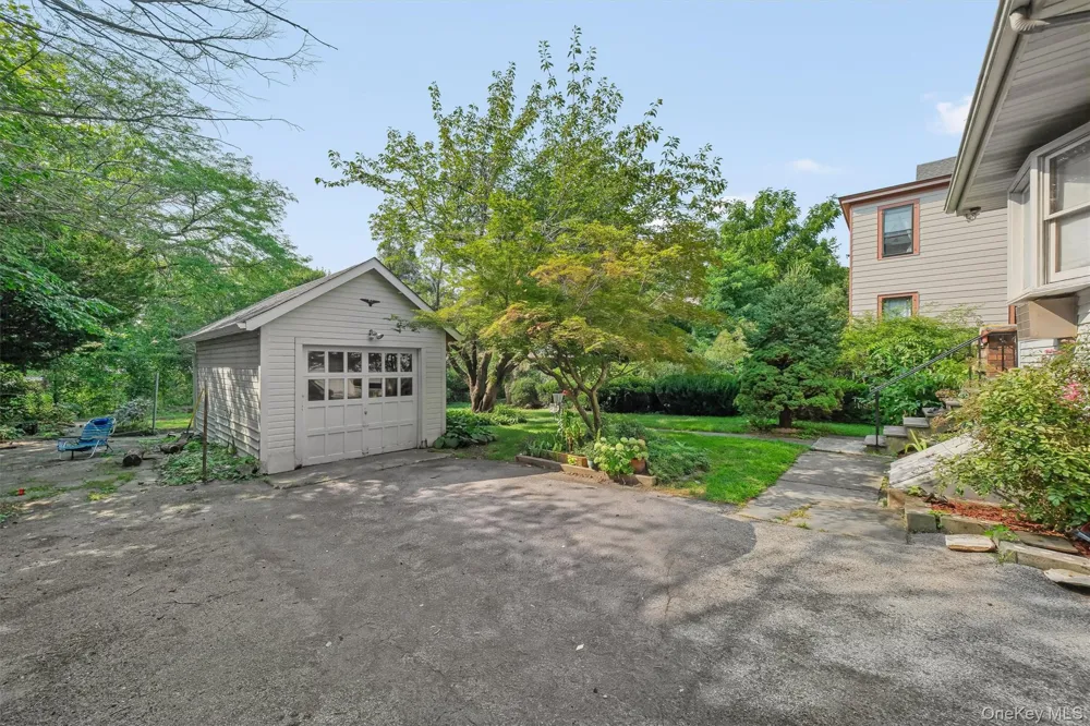 11 Balding Avenue Poughkeepsie, NY 12601
