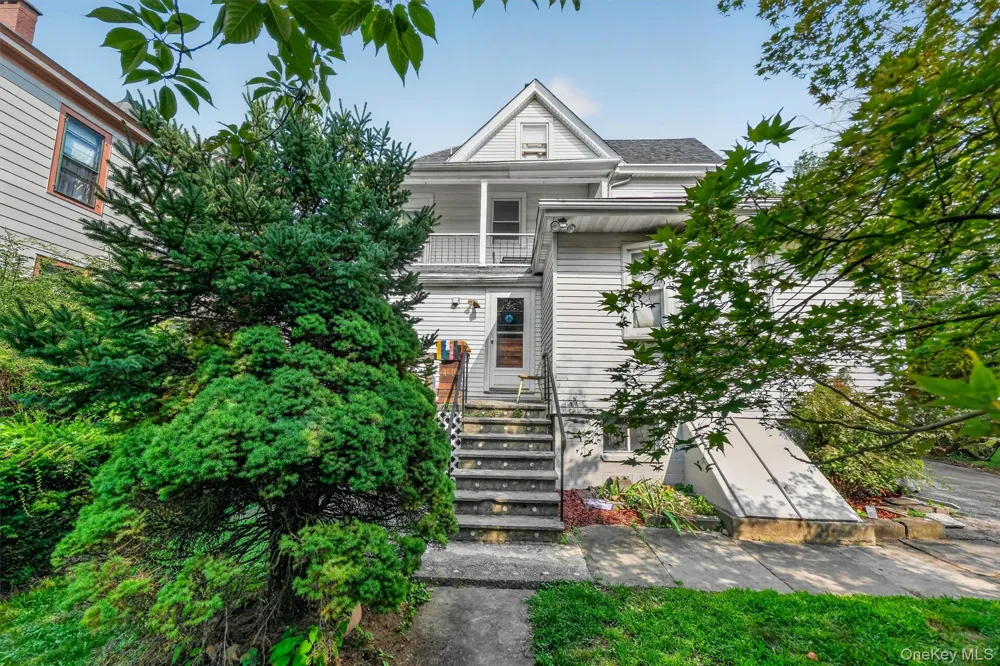 11 Balding Avenue Poughkeepsie, NY 12601