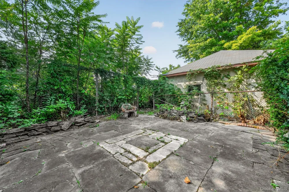11 Balding Avenue Poughkeepsie, NY 12601