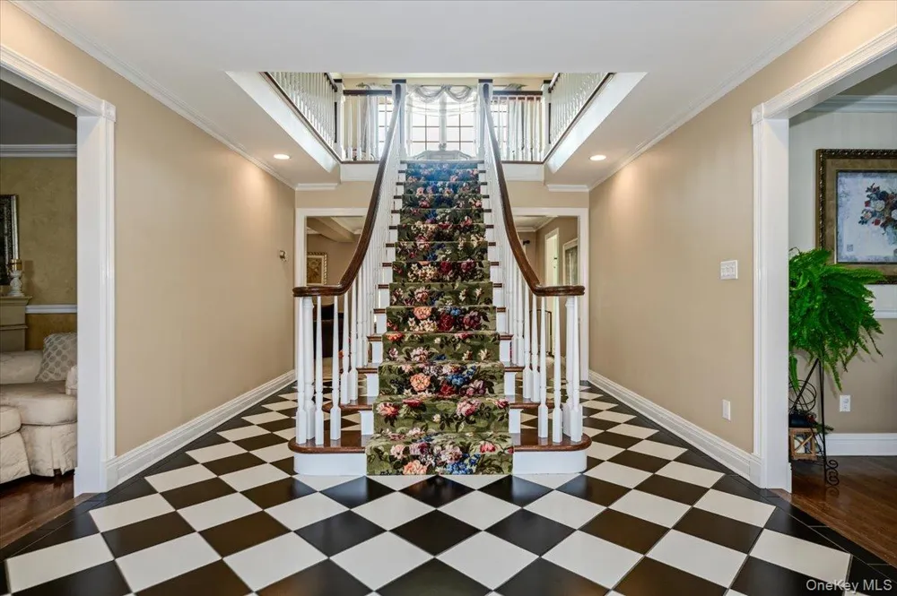 150 Harborview Drive Massapequa, NY 11758