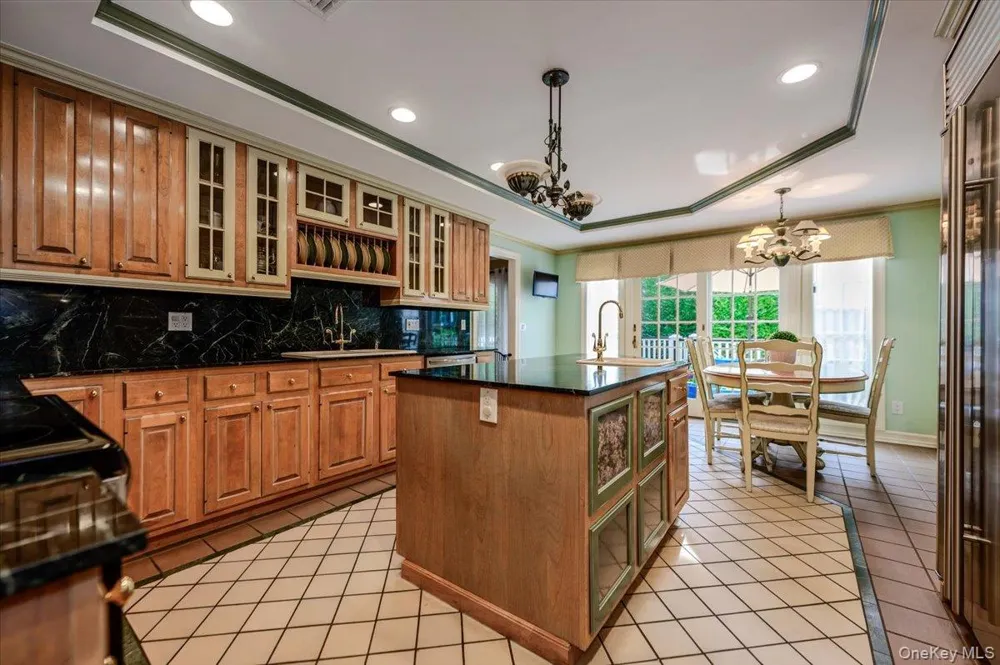 150 Harborview Drive Massapequa, NY 11758