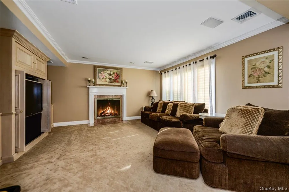 150 Harborview Drive Massapequa, NY 11758