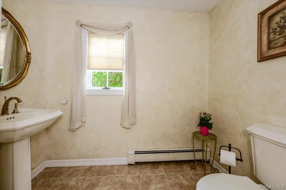 150 Harborview Drive Massapequa, NY 11758