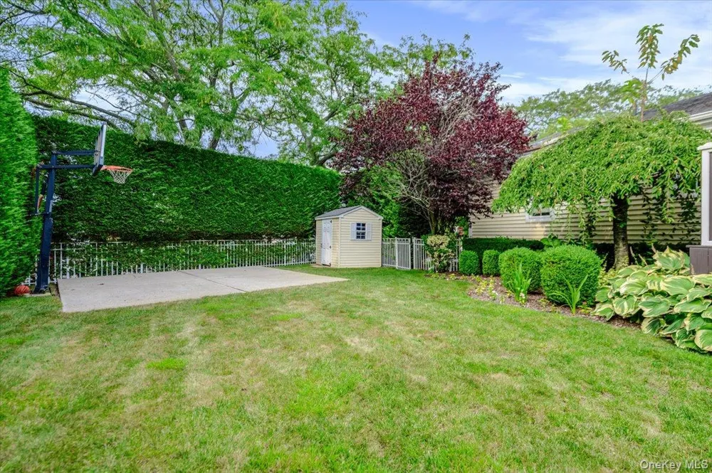 150 Harborview Drive Massapequa, NY 11758