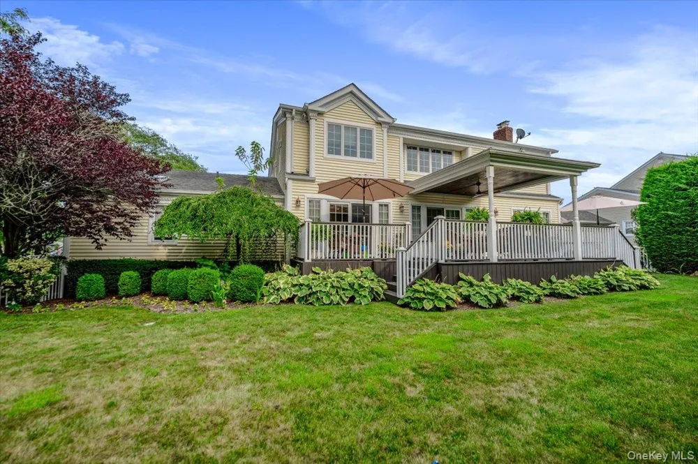 150 Harborview Drive Massapequa, NY 11758