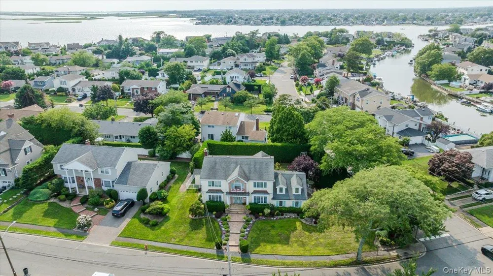 150 Harborview Drive Massapequa, NY 11758