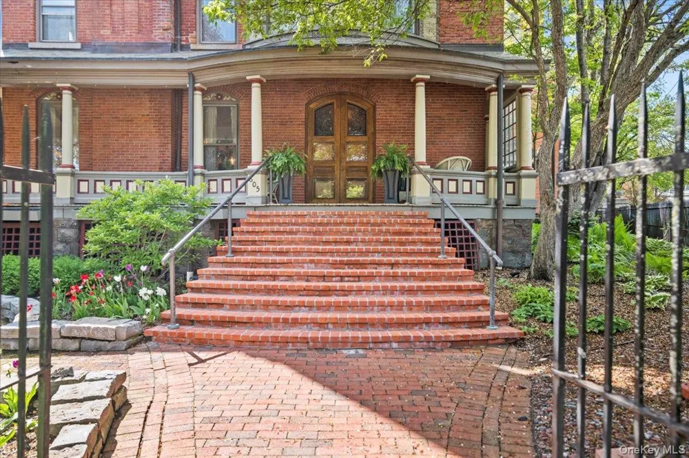 605 N. Broadway Call Listing Agent, NY 12866