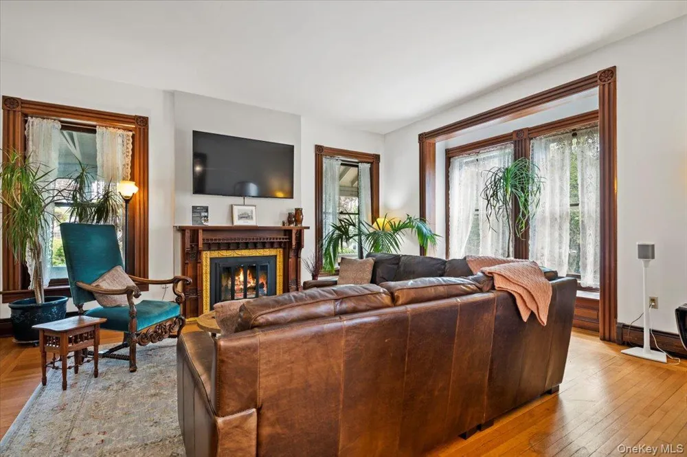 605 N. Broadway Call Listing Agent, NY 12866